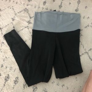 Victoria’s Secret yoga leggings 7/8